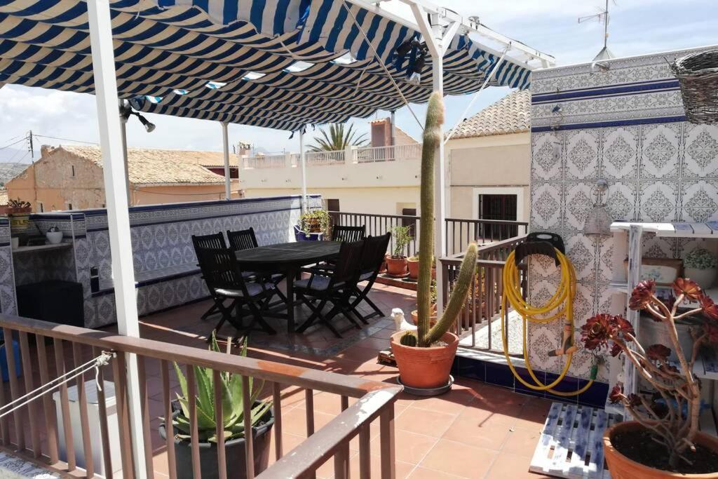 Casa Con Terraza/Confortable House With Terrace Aigues Exterior foto